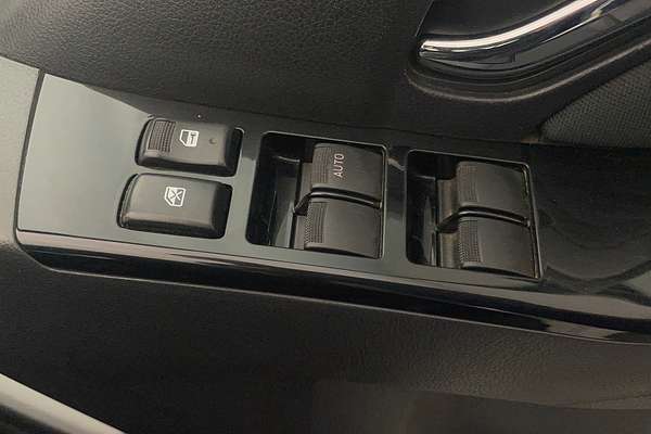 2021 Isuzu MU-X LS-M
