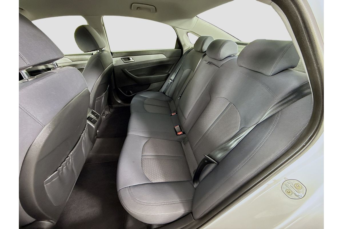 2018 Hyundai Sonata Active LF4