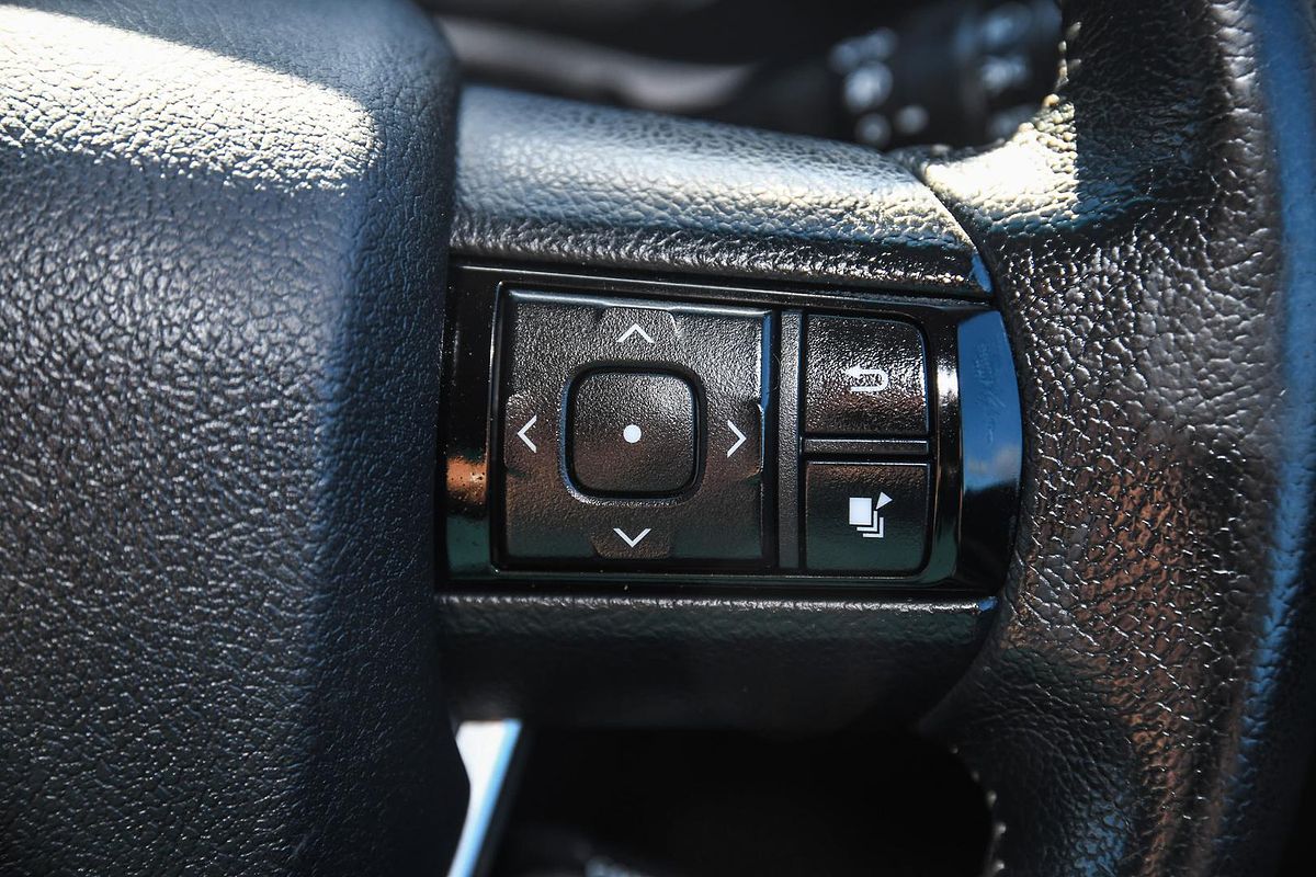 2018 Toyota Hilux SR5 GUN126R 4X4