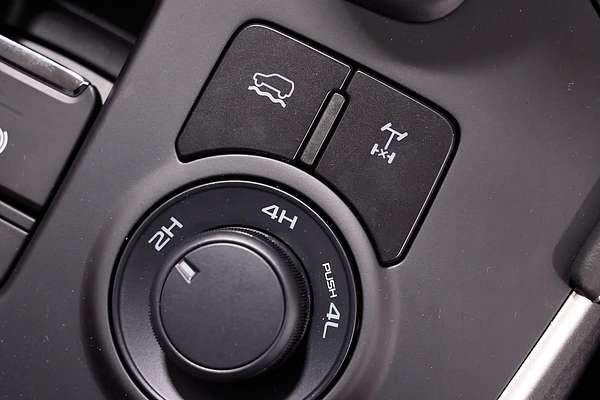 2025 Isuzu MU-X LS-M