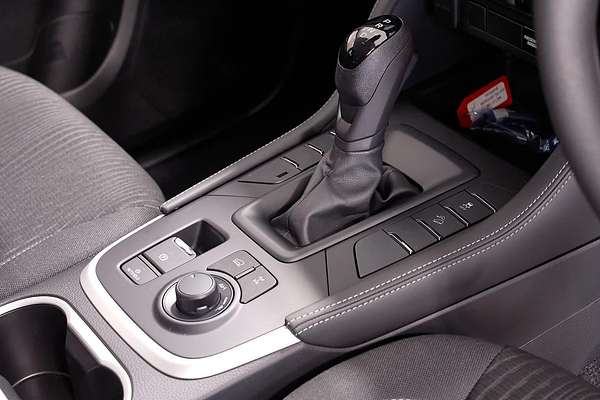 2025 Isuzu MU-X LS-M