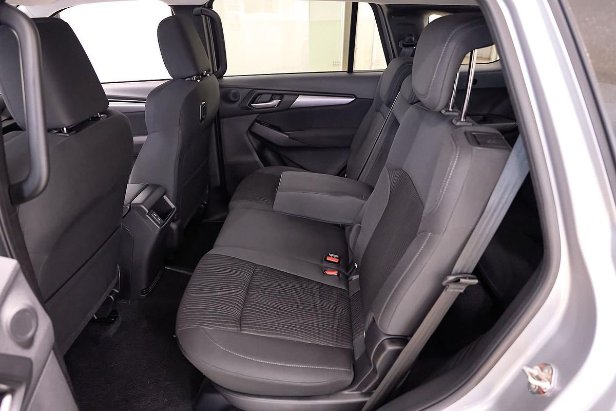 2025 Isuzu MU-X LS-M