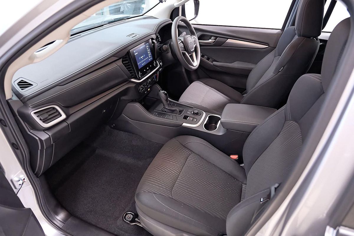 2025 Isuzu MU-X LS-M