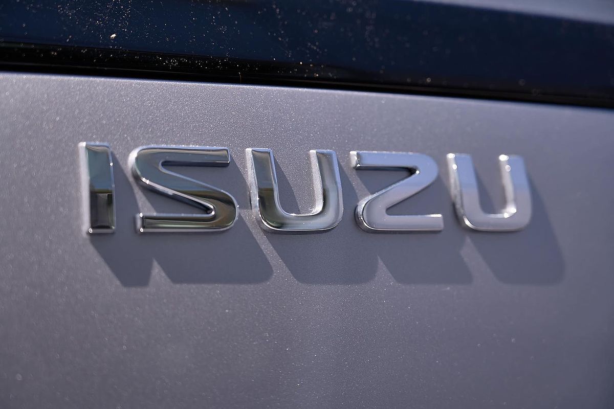 2025 Isuzu MU-X LS-M