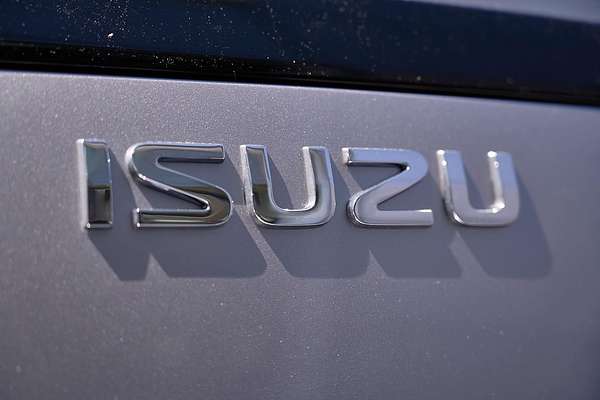 2025 Isuzu MU-X LS-M