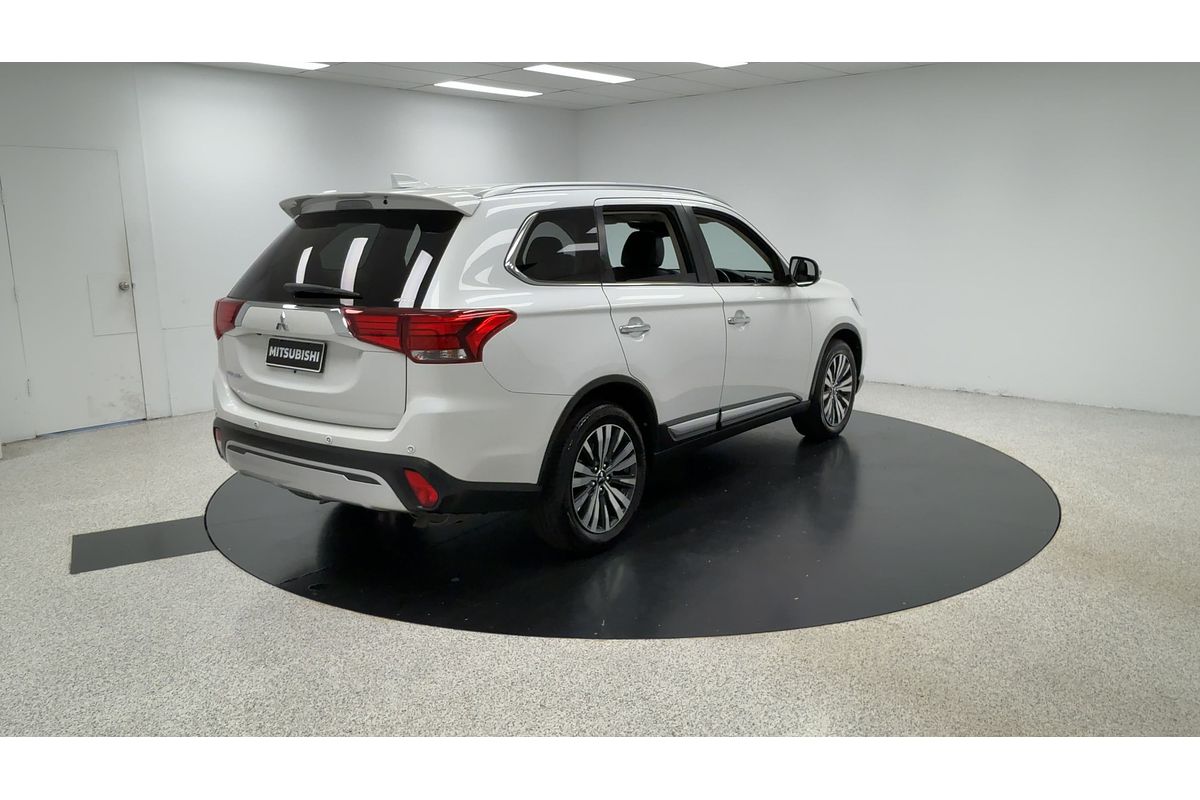 2019 Mitsubishi Outlander Exceed ZL