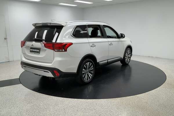 2019 Mitsubishi Outlander Exceed ZL