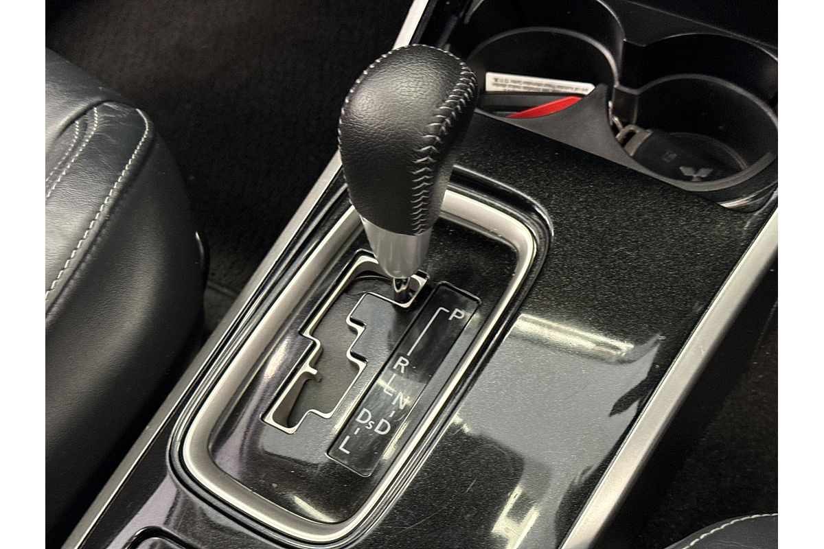 2019 Mitsubishi Outlander Exceed ZL