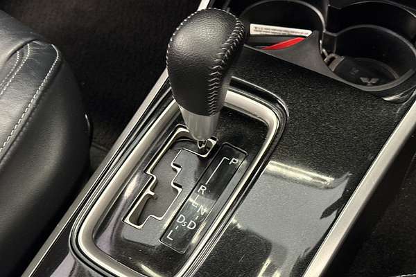 2019 Mitsubishi Outlander Exceed ZL