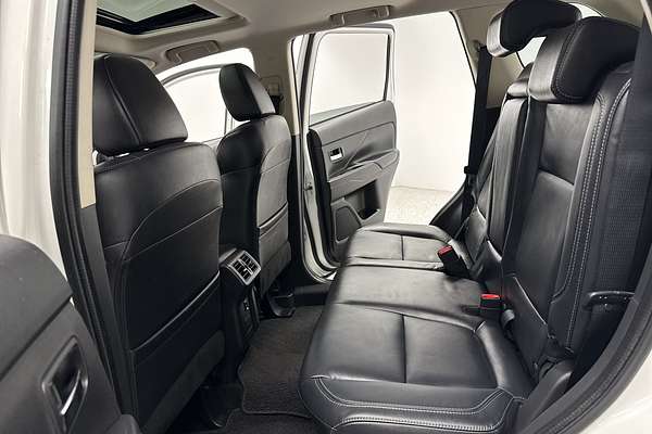 2019 Mitsubishi Outlander Exceed ZL