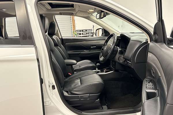 2019 Mitsubishi Outlander Exceed ZL