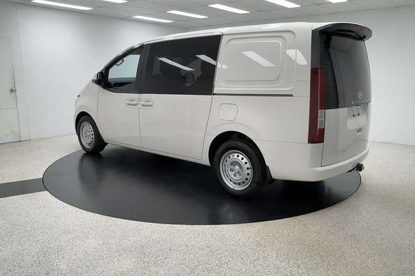 2024 Hyundai STARIA LOAD US4.V2