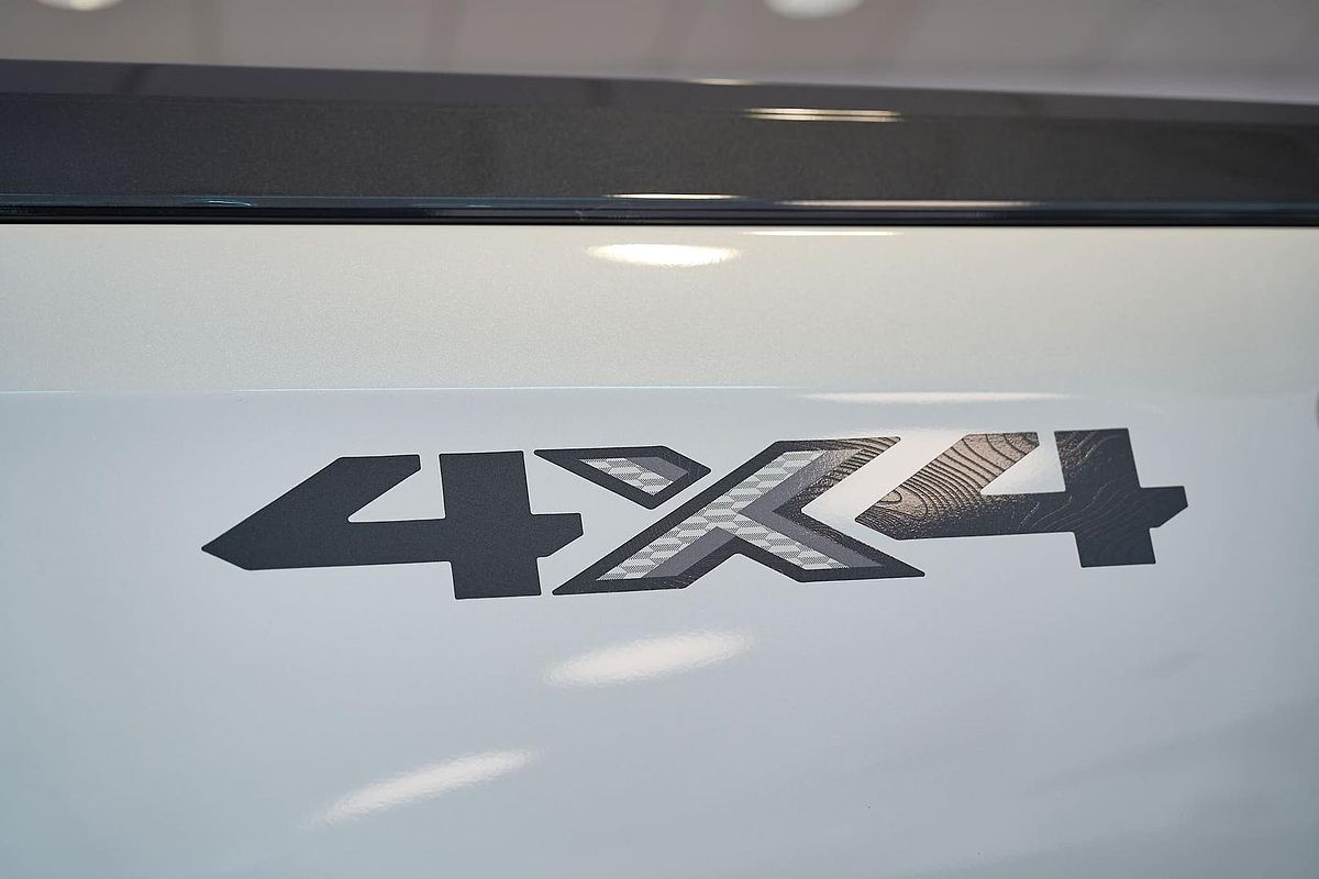 2025 Isuzu D-MAX X-TERRAIN 4X4