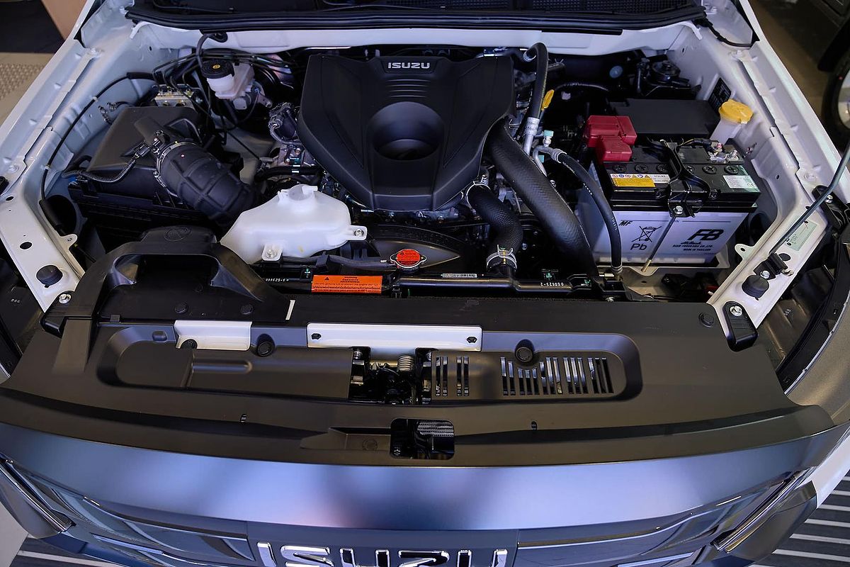 2025 Isuzu D-MAX X-TERRAIN 4X4