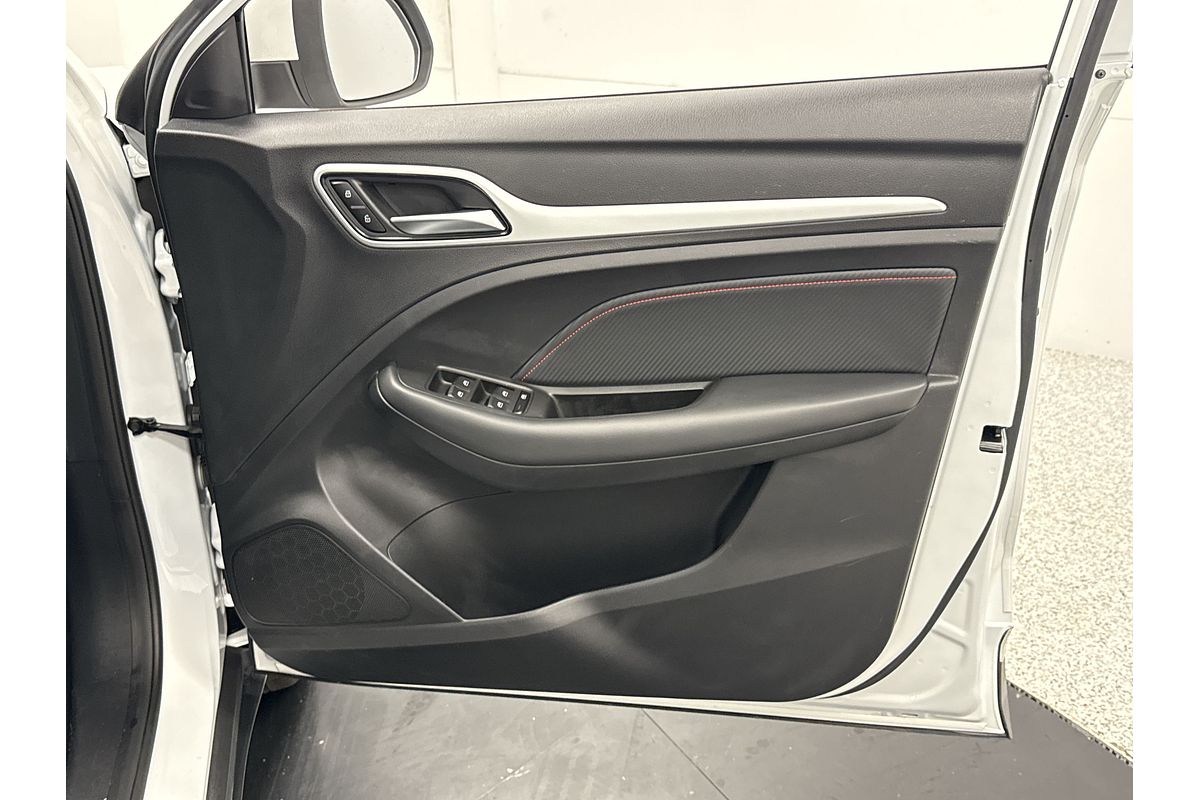 2023 MG ZST Excite