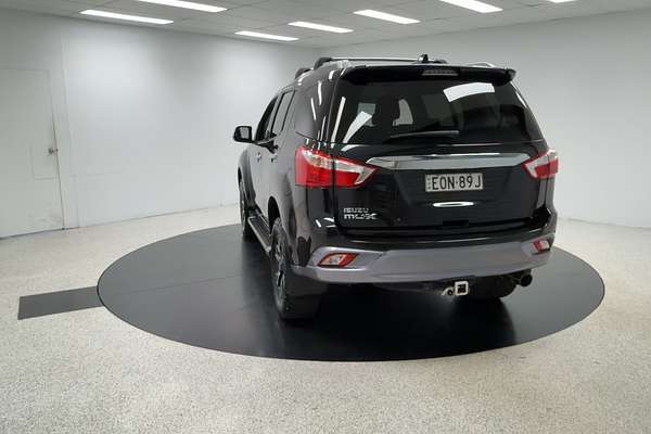 2021 Isuzu MU-X LS-T