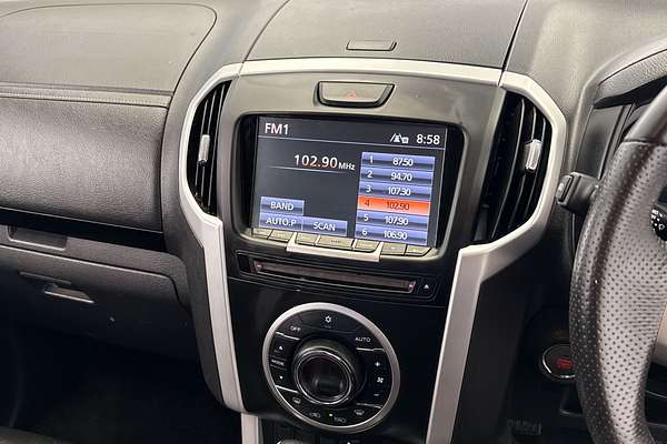 2021 Isuzu MU-X LS-T