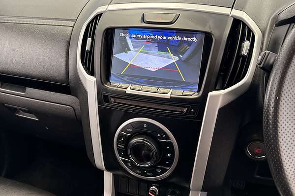 2021 Isuzu MU-X LS-T