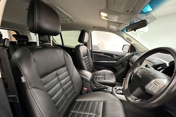 2021 Isuzu MU-X LS-T