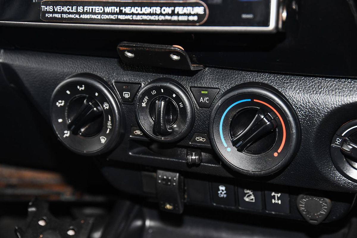 2019 Toyota Hilux SR GUN126R 4X4