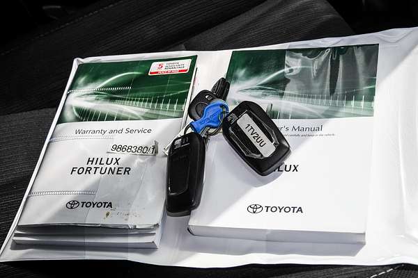 2021 Toyota Hilux SR5 GUN126R 4X4