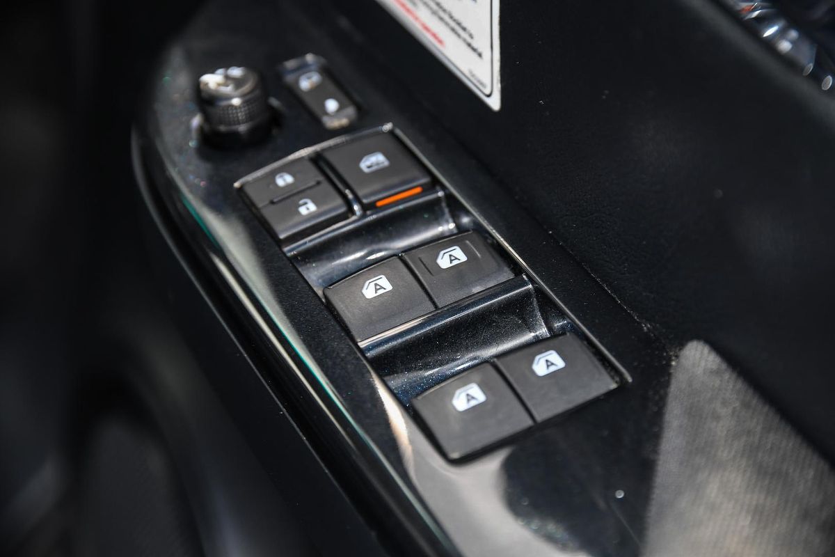 2021 Toyota Hilux SR5 GUN126R 4X4