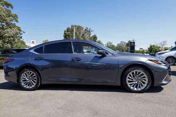 2025 Lexus ES ES300h Sports Luxury AXZH10R
