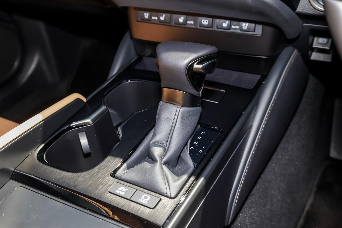 2025 Lexus ES ES300h Sports Luxury AXZH10R