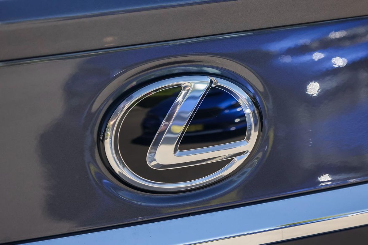 2025 Lexus ES ES300h Sports Luxury AXZH10R