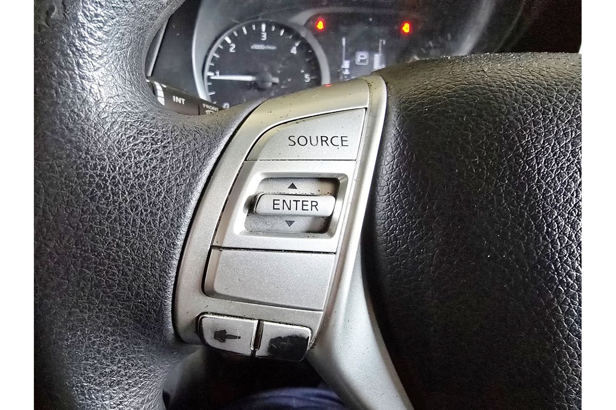 NAVARA NP300 D23 RX (4x2) 2.3L DT4 DIESEL TURBO F/INJ 7 SP AUTOMATIC DOUBLE CAB UTILITY 