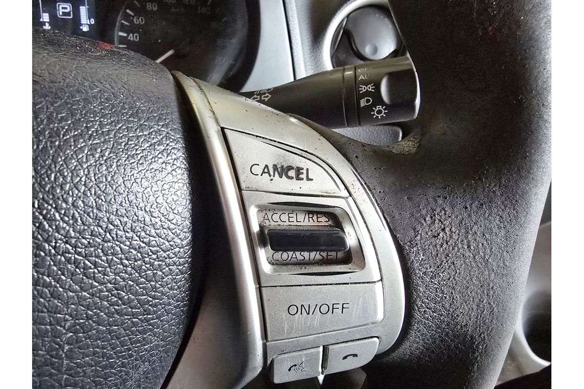 NAVARA NP300 D23 RX (4x2) 2.3L DT4 DIESEL TURBO F/INJ 7 SP AUTOMATIC DOUBLE CAB UTILITY 