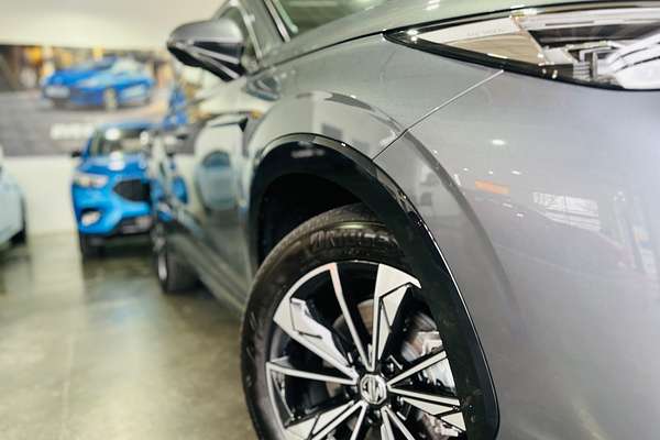 2025 MG HS Hybrid+ Essence AS33H