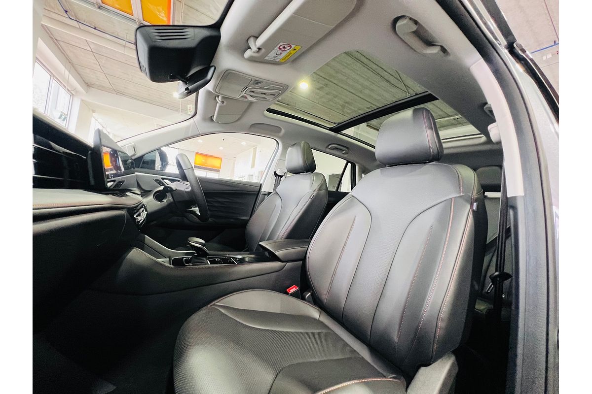 2025 MG HS Hybrid+ Essence AS33H