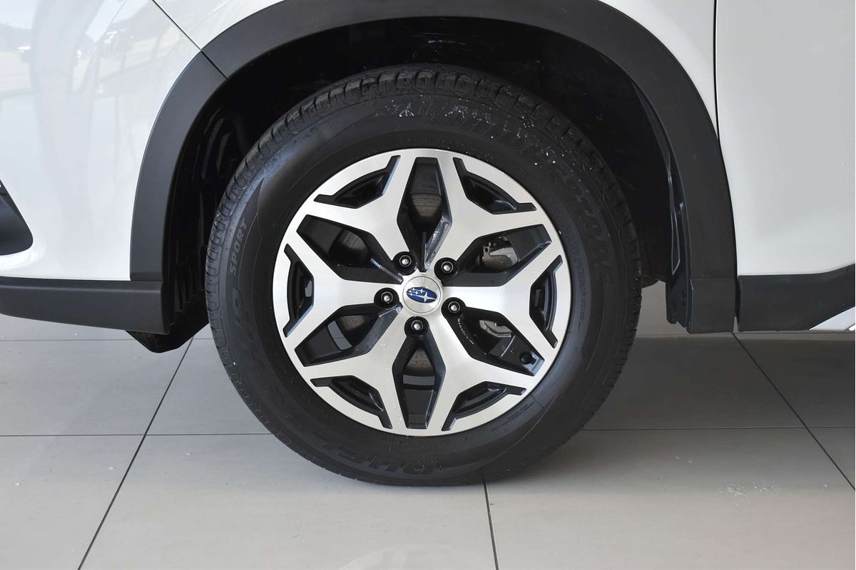 2023 Subaru Forester Hybrid L S5