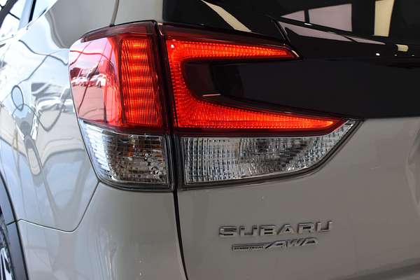 2023 Subaru Forester Hybrid L S5