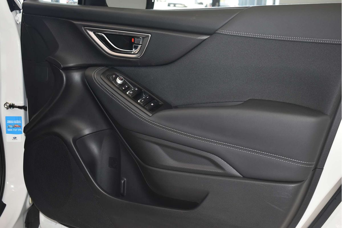 2023 Subaru Forester Hybrid L S5