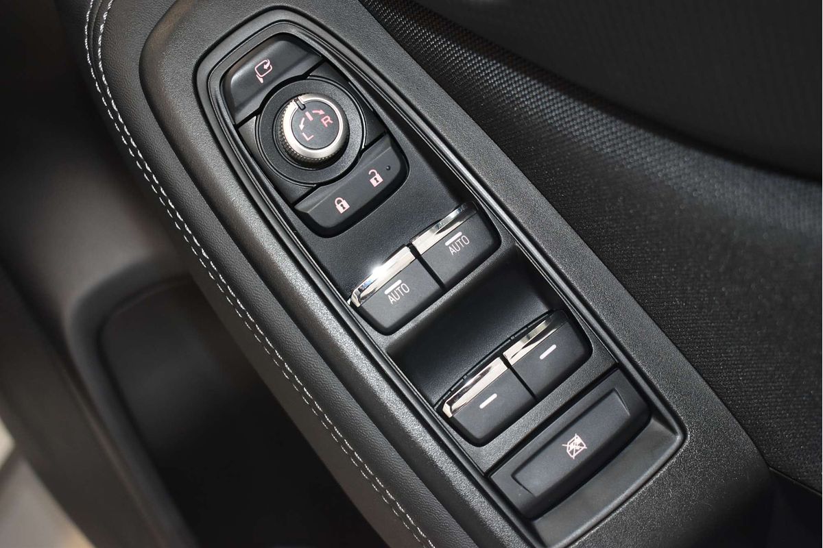 2023 Subaru Forester Hybrid L S5