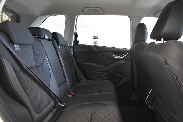 2023 Subaru Forester Hybrid L S5