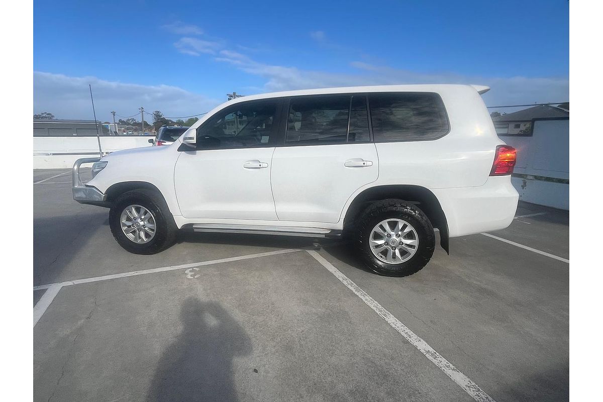 2012 Toyota Landcruiser GXL VDJ200R