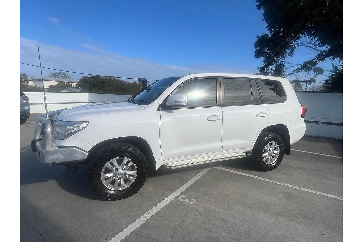2012 Toyota Landcruiser GXL VDJ200R
