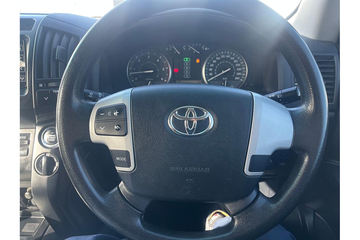 2012 Toyota Landcruiser GXL VDJ200R