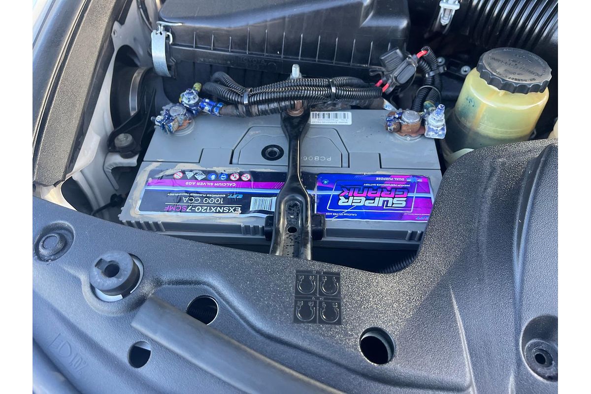 2012 Toyota Landcruiser GXL VDJ200R