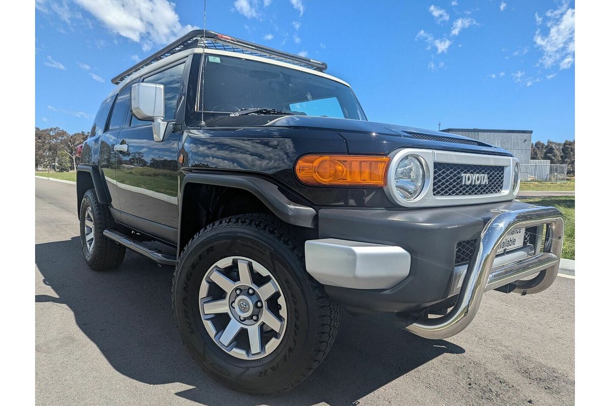2013 Toyota FJ Cruiser GSJ15R