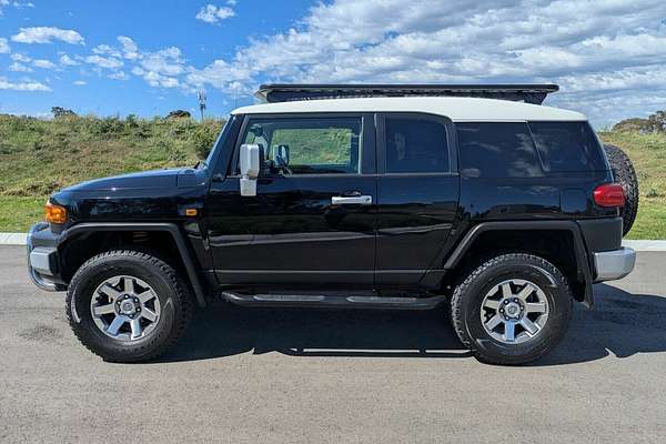 2013 Toyota FJ Cruiser GSJ15R