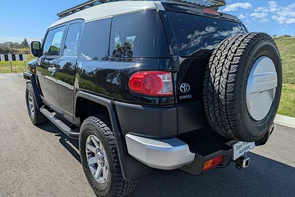 2013 Toyota FJ Cruiser GSJ15R