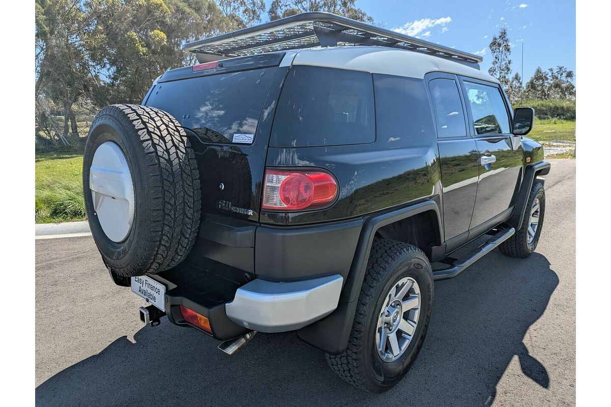 2013 Toyota FJ Cruiser GSJ15R