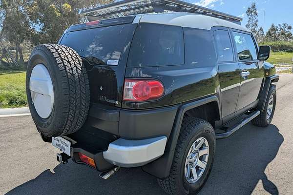2013 Toyota FJ Cruiser GSJ15R