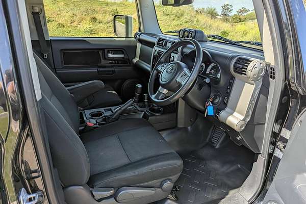 2013 Toyota FJ Cruiser GSJ15R