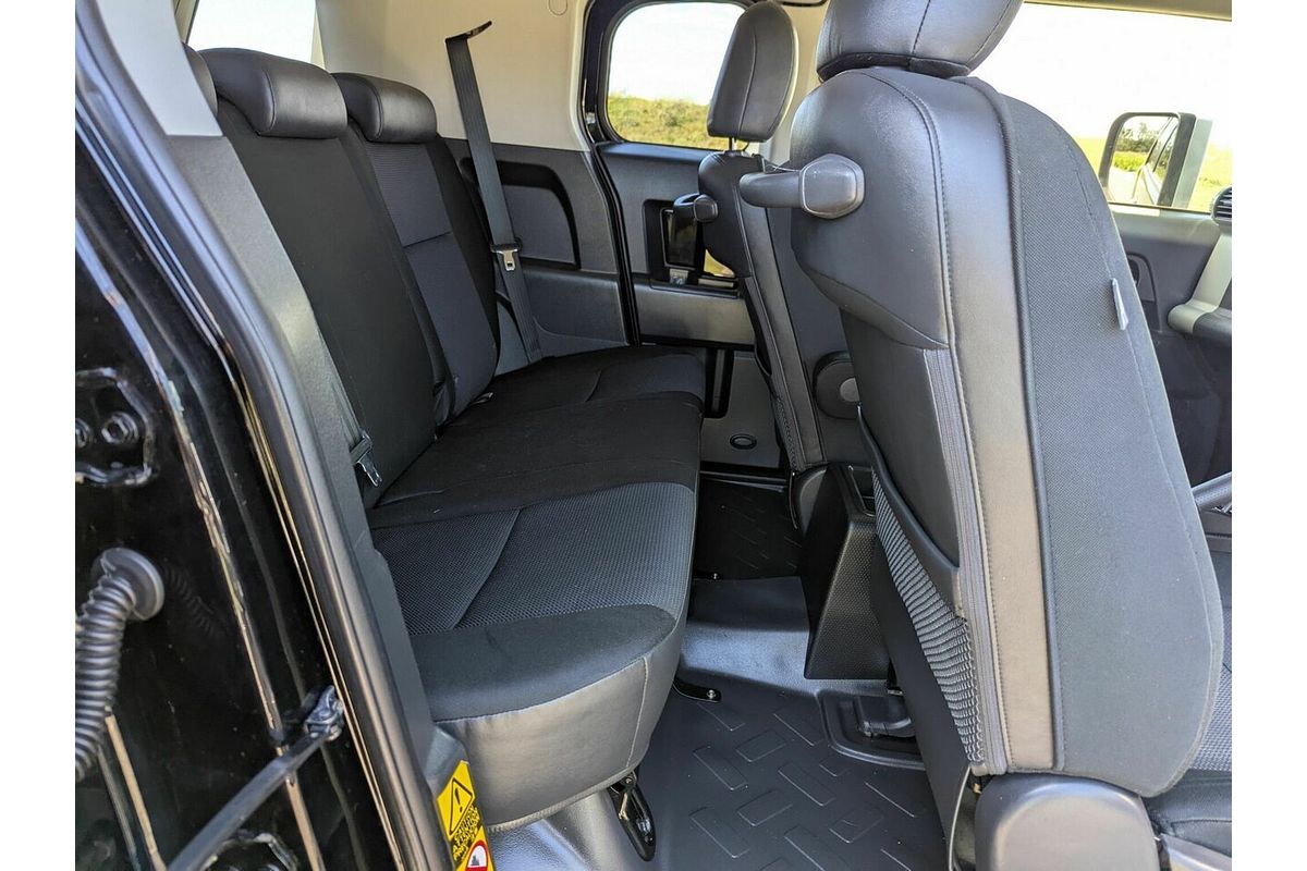 2013 Toyota FJ Cruiser GSJ15R