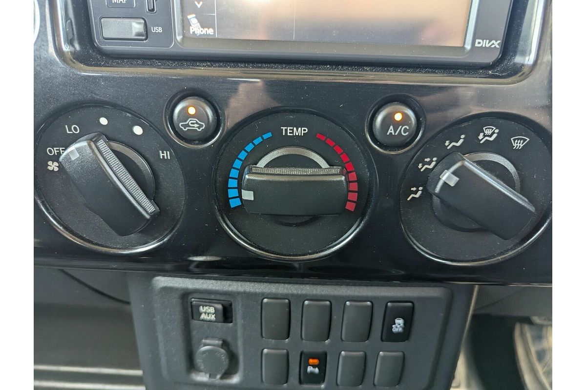 2013 Toyota FJ Cruiser GSJ15R